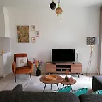 Bartine - Modern And Spacious Flat Near The Sea, Free Parking Space